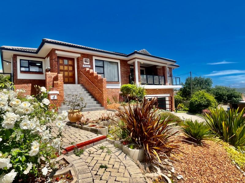 3 Bedroom Property for Sale in Fraaiuitsig Western Cape